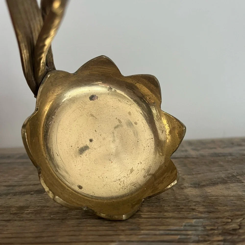 Brass ring fish jewelry holder